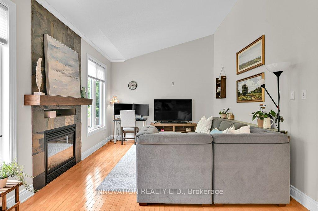Photo 19 of 136 Lamplighters Drive, Ottawa, Barrhaven - Cedargrove/Fraserdale — HOMEH