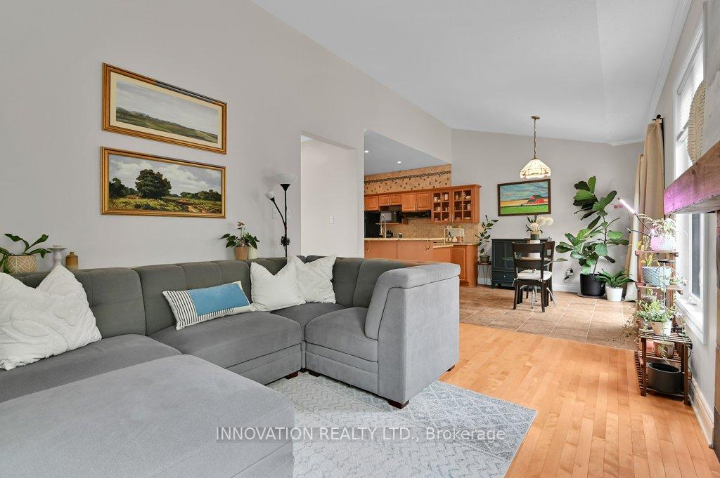 Photo 17 of 136 Lamplighters Drive, Ottawa, Barrhaven - Cedargrove/Fraserdale — HOMEH