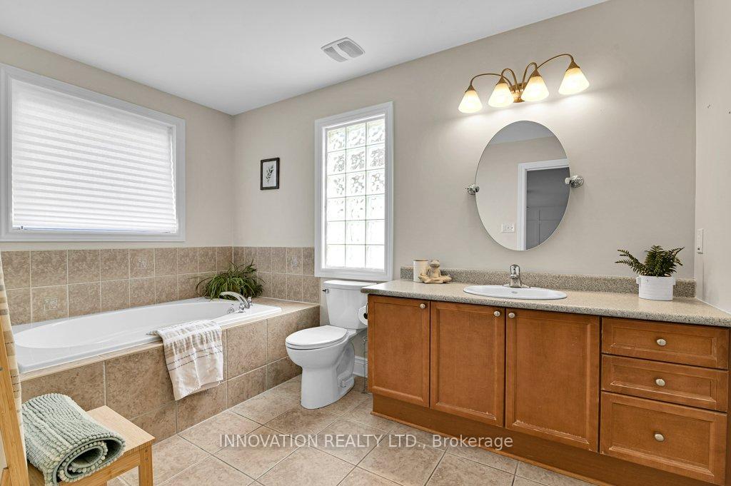 Photo 18 of 136 Lamplighters Drive, Ottawa, Barrhaven - Cedargrove/Fraserdale — HOMEH