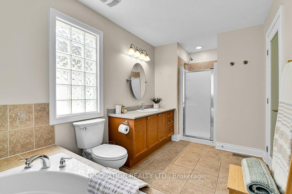 Photo 20 of 136 Lamplighters Drive, Ottawa, Barrhaven - Cedargrove/Fraserdale — HOMEH