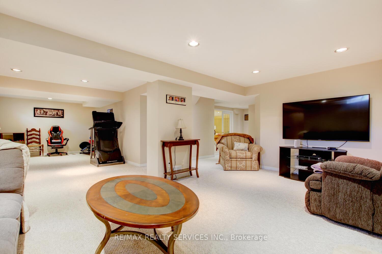 Photo 27 of 119 Kenpark Avenue, Brampton, Snelgrove — HOMEH