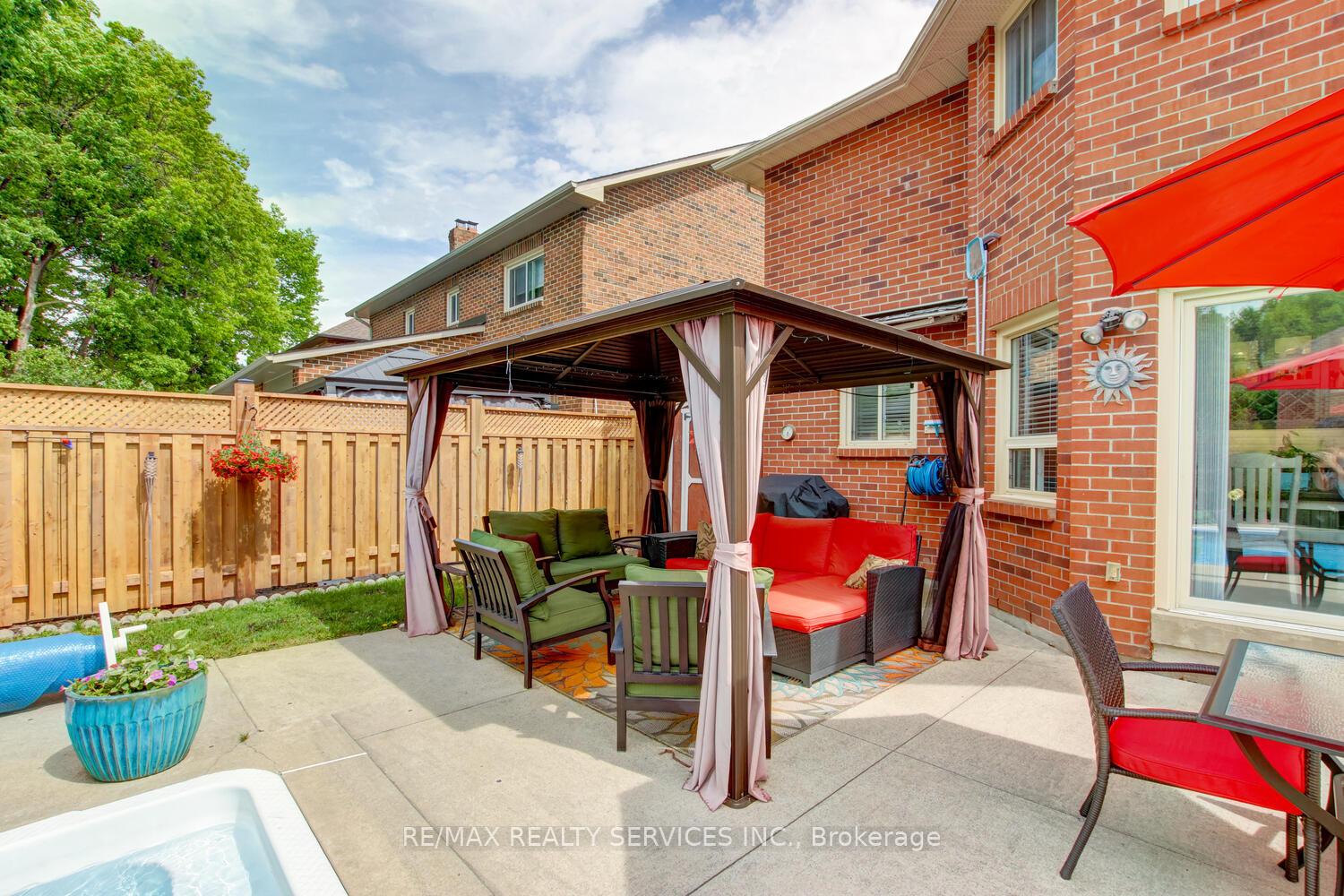 Photo 43 of 119 Kenpark Avenue, Brampton, Snelgrove — HOMEH
