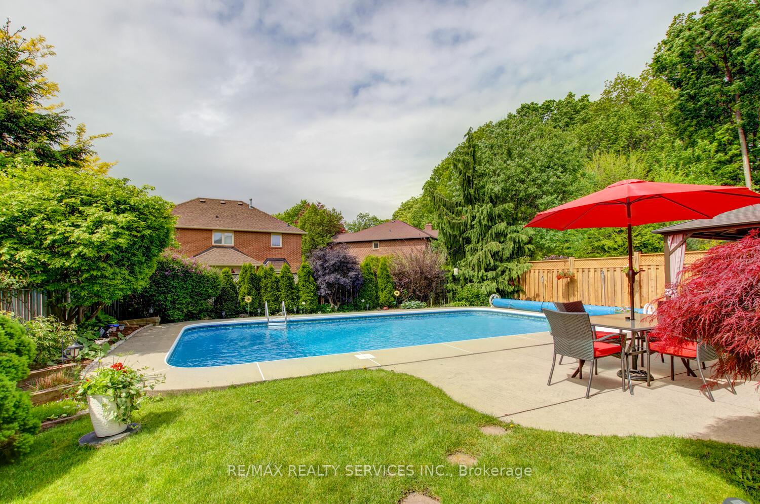 Photo 45 of 119 Kenpark Avenue, Brampton, Snelgrove — HOMEH