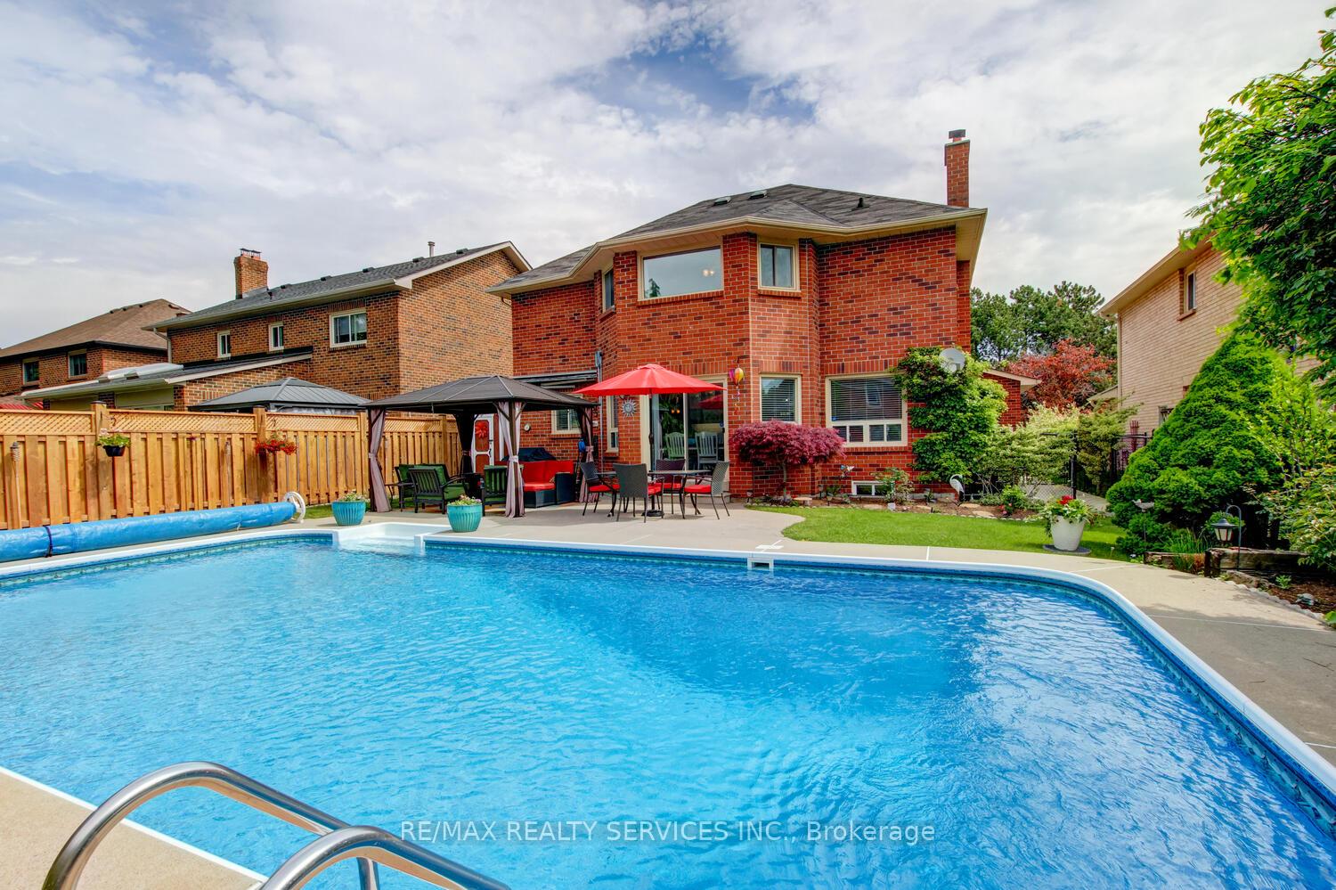 Photo 41 of 119 Kenpark Avenue, Brampton, Snelgrove — HOMEH