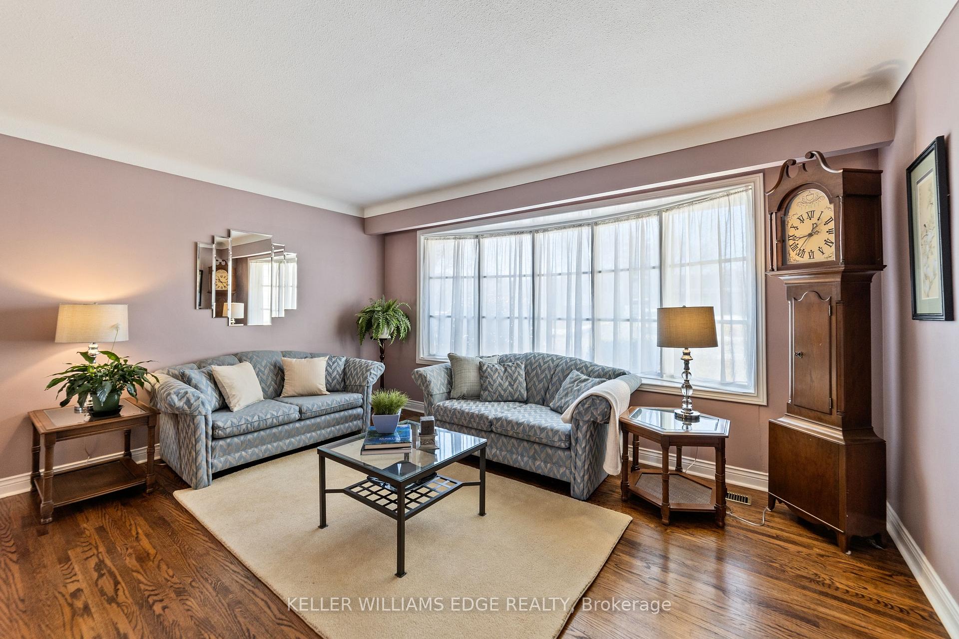 Photo 4 of 5200 Suncrest Road, Burlington, Appleby — HOMEH