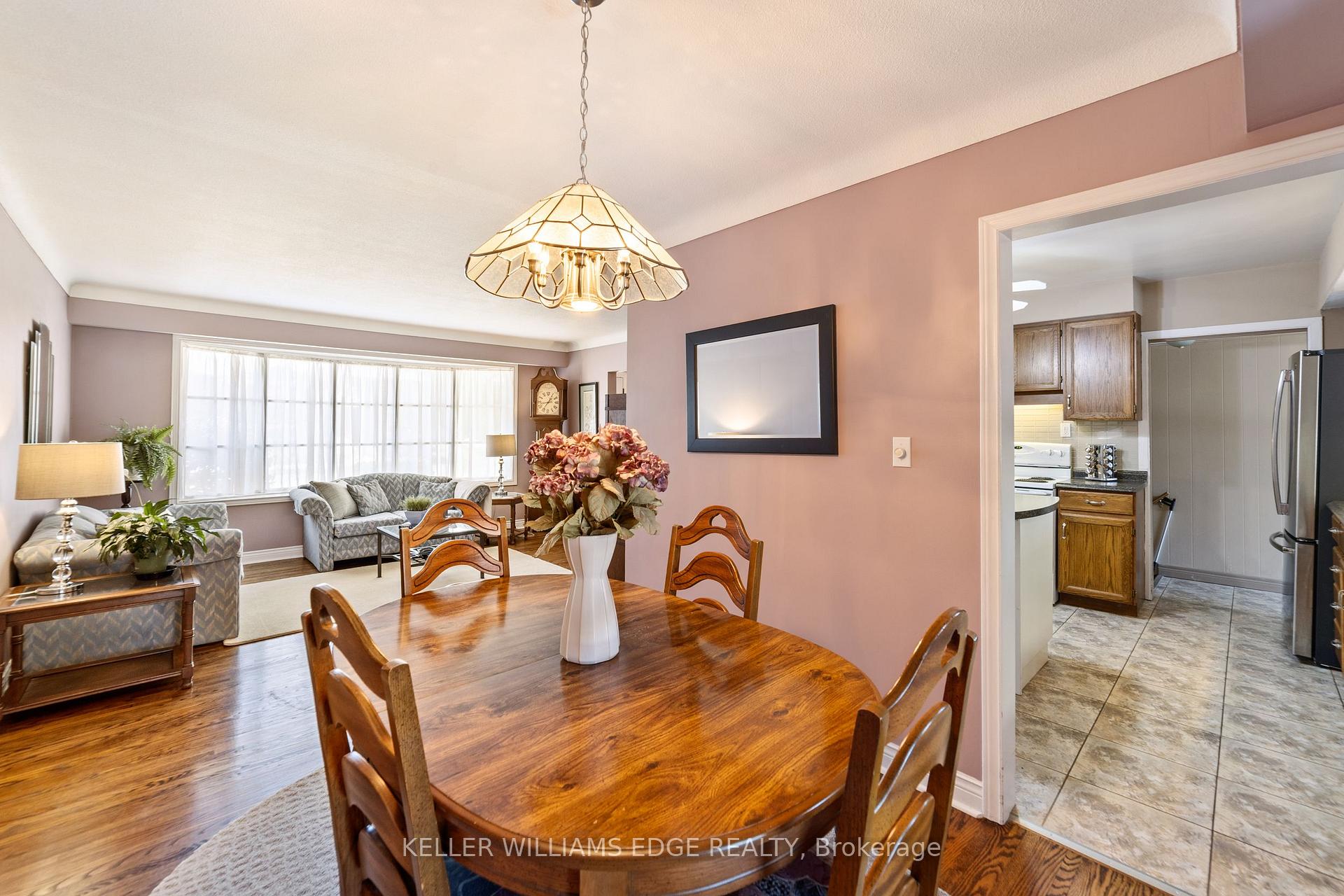 Photo 10 of 5200 Suncrest Road, Burlington, Appleby — HOMEH