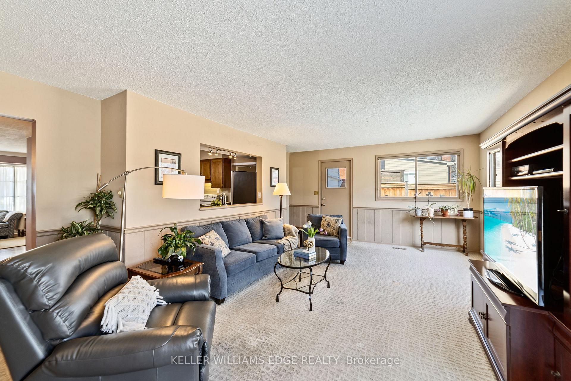 Photo 12 of 5200 Suncrest Road, Burlington, Appleby — HOMEH