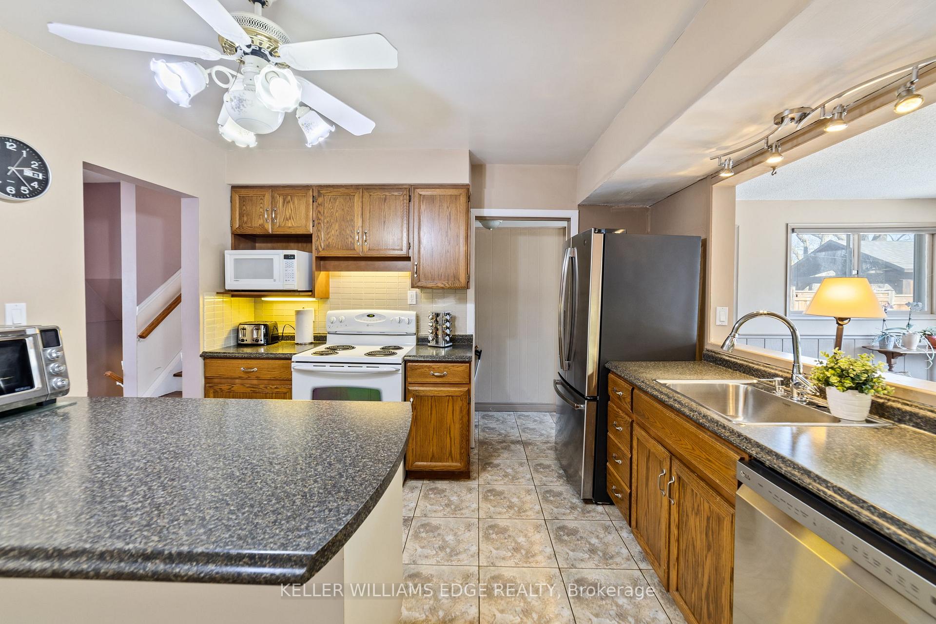 Photo 19 of 5200 Suncrest Road, Burlington, Appleby — HOMEH