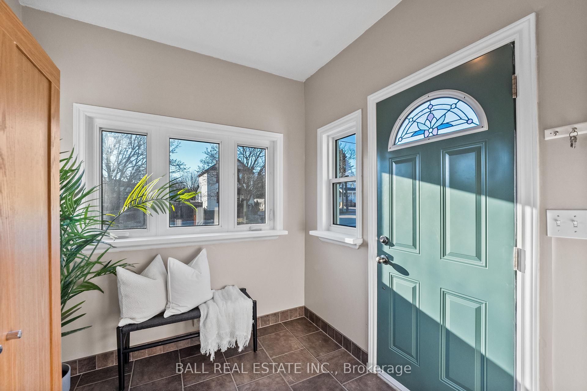 Photo 5 of 146 Mill Street, Oshawa, Vanier — HOMEH