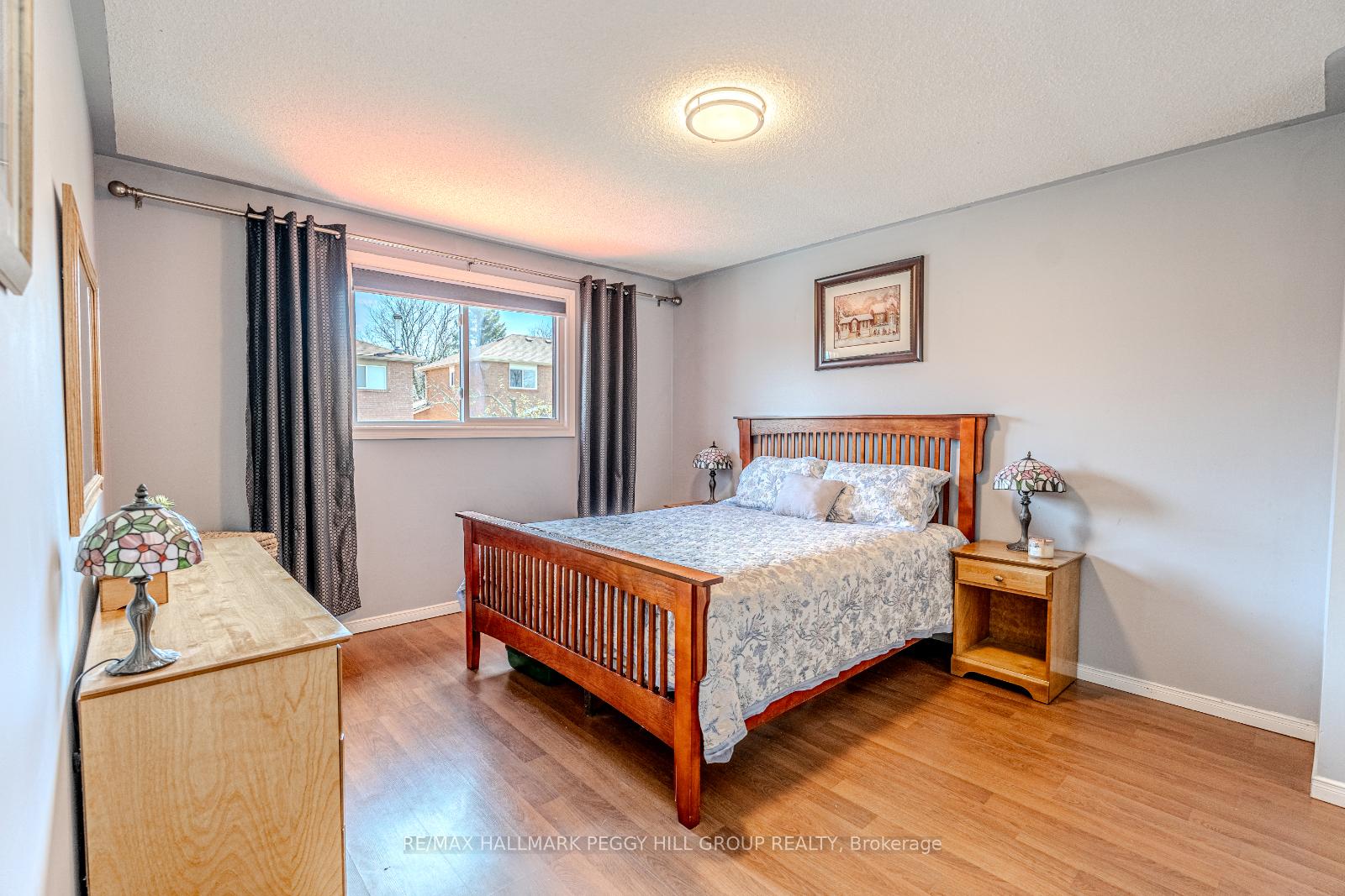Photo 10 of 21 Cuthbert Street, Barrie, Ardagh — HOMEH