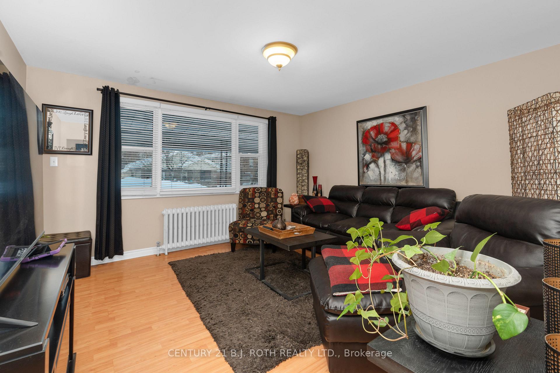 Photo 6 of 128 Berczy Street, Barrie, Codrington — HOMEH