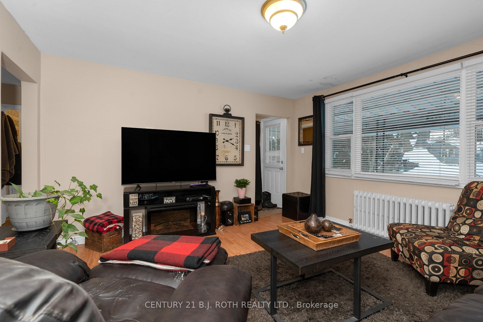 Photo 7 of 128 Berczy Street, Barrie, Codrington — HOMEH