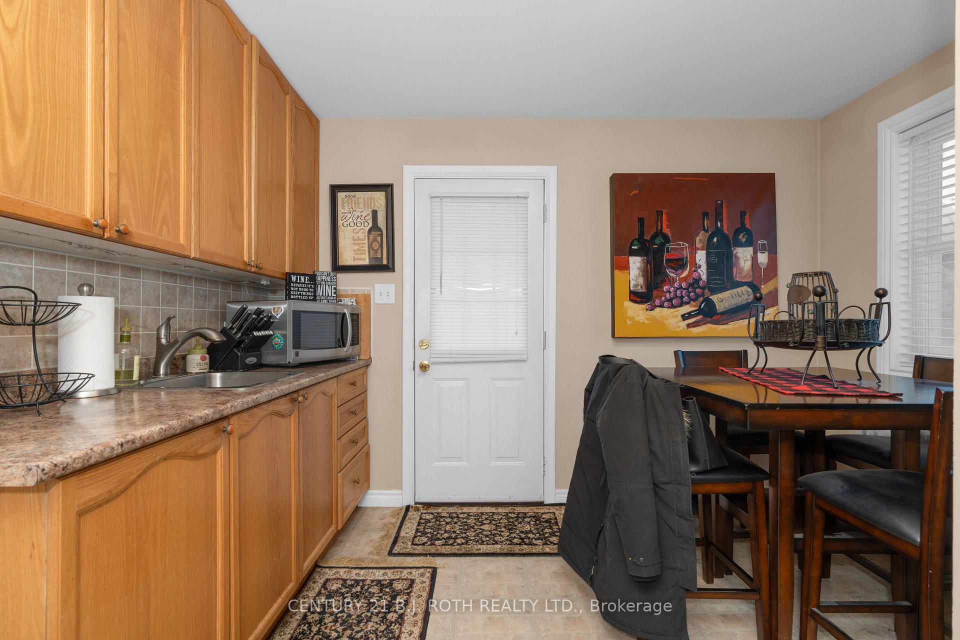 Photo 10 of 128 Berczy Street, Barrie, Codrington — HOMEH