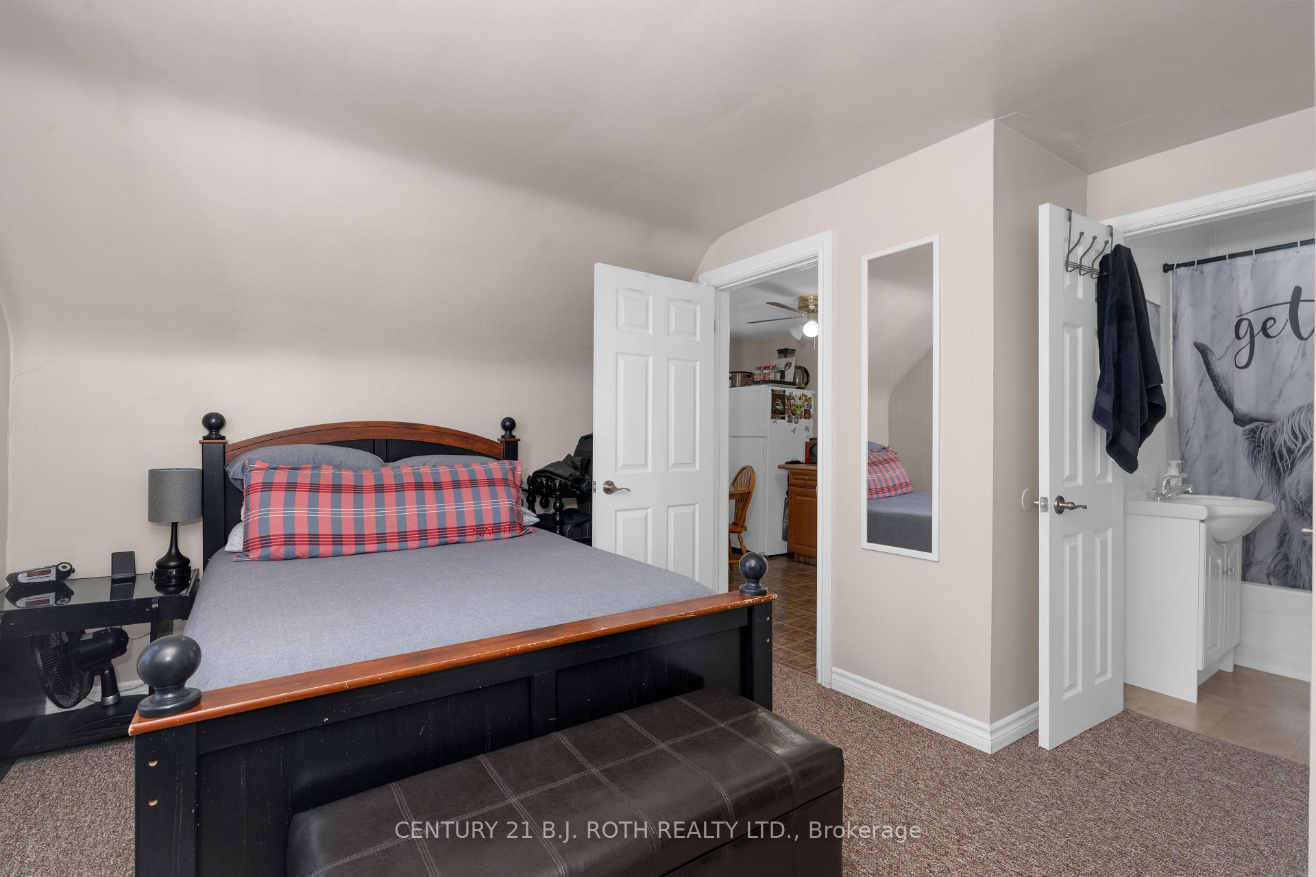 Photo 27 of 128 Berczy Street, Barrie, Codrington — HOMEH