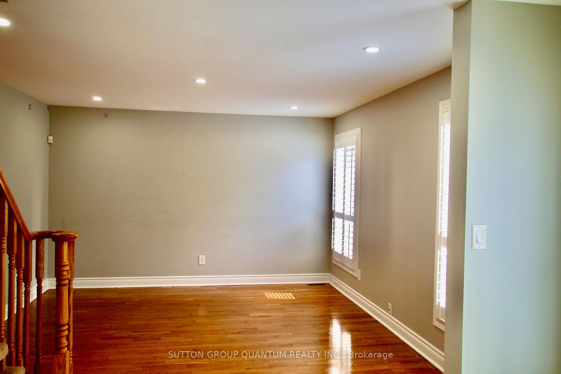 Photo 3 of 51 Springhurst Avenue, Brampton, Fletcher's Meadow — HOMEH