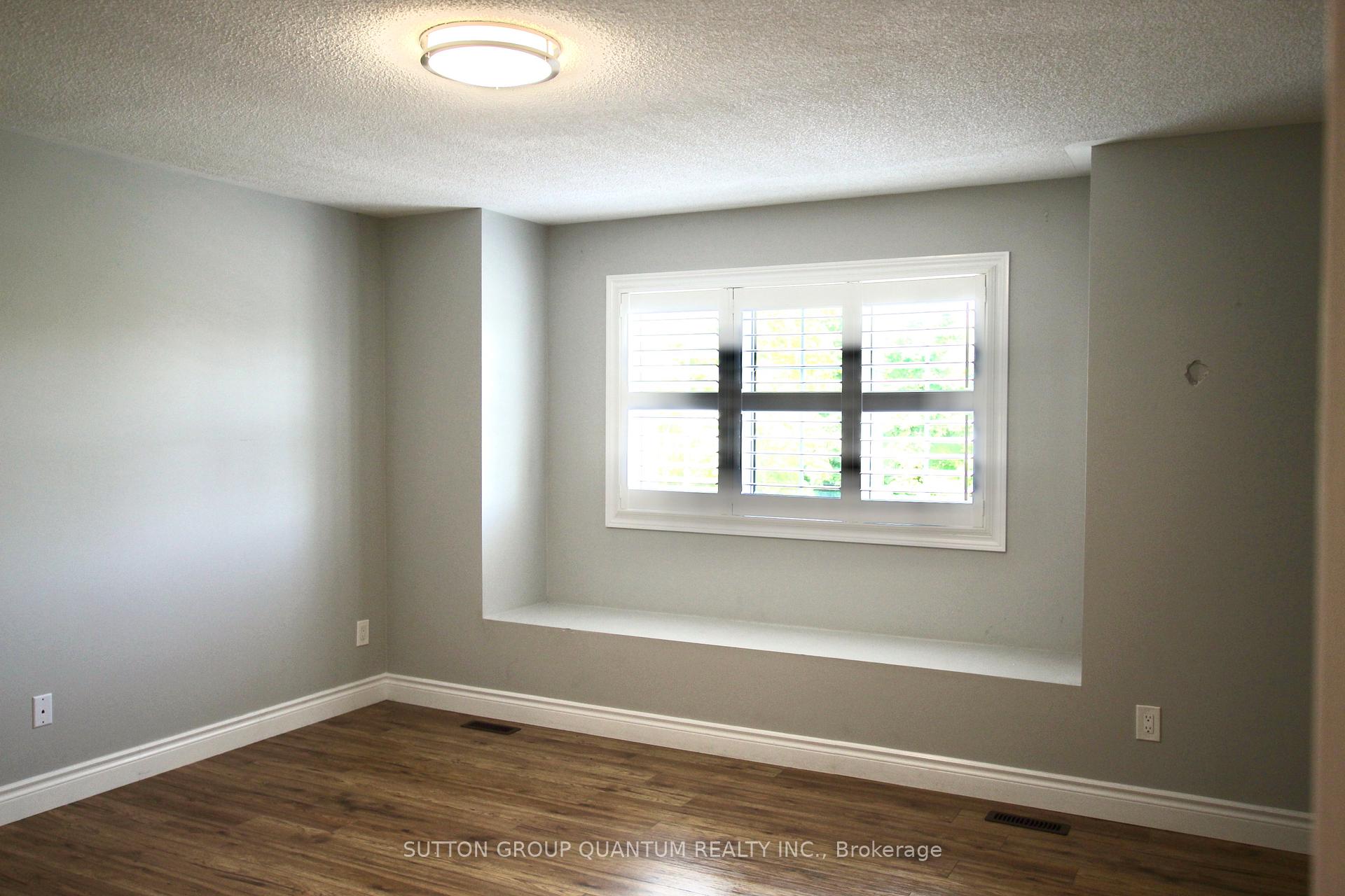 Photo 12 of 51 Springhurst Avenue, Brampton, Fletcher's Meadow — HOMEH
