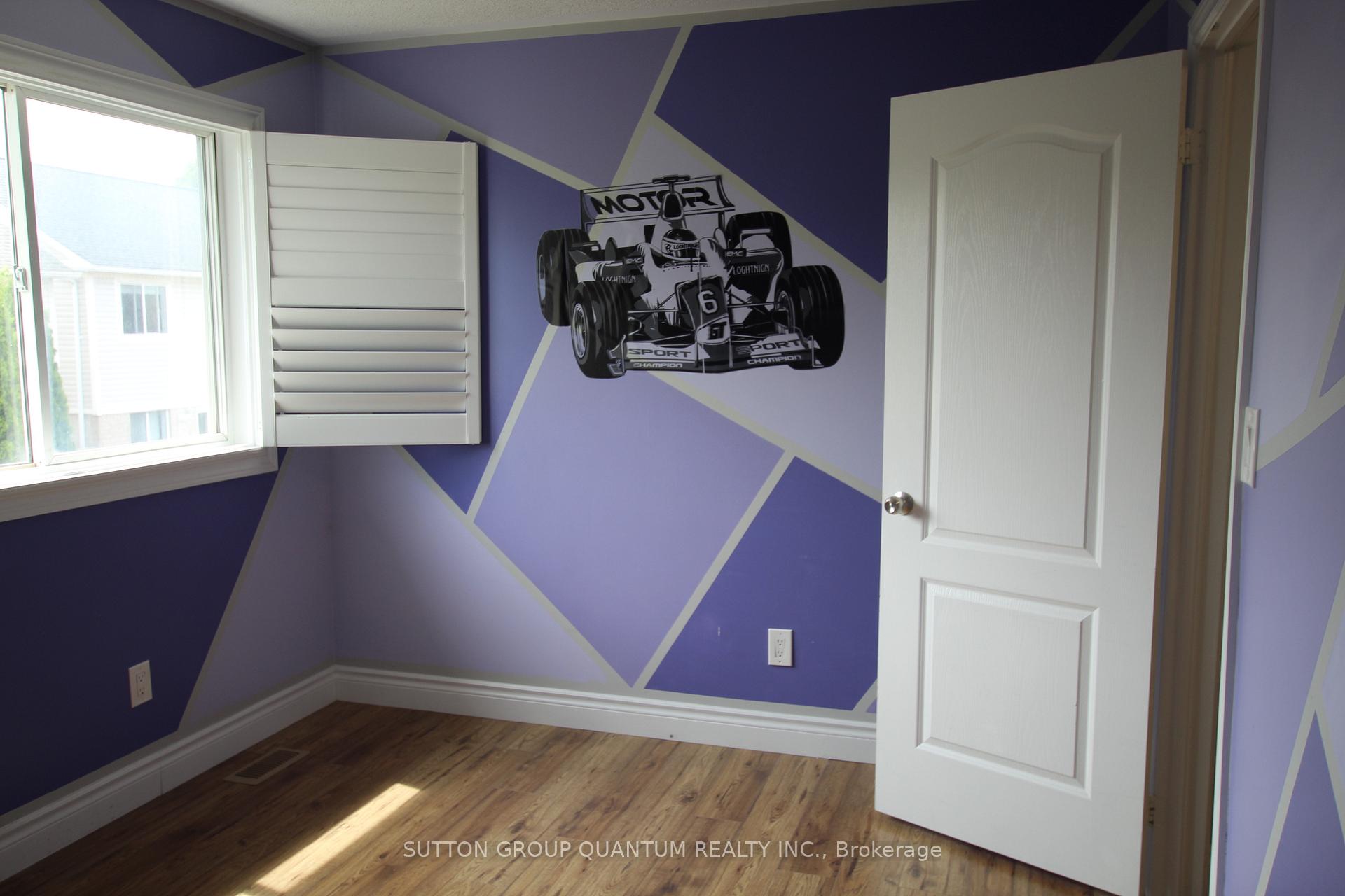 Photo 9 of 51 Springhurst Avenue, Brampton, Fletcher's Meadow — HOMEH