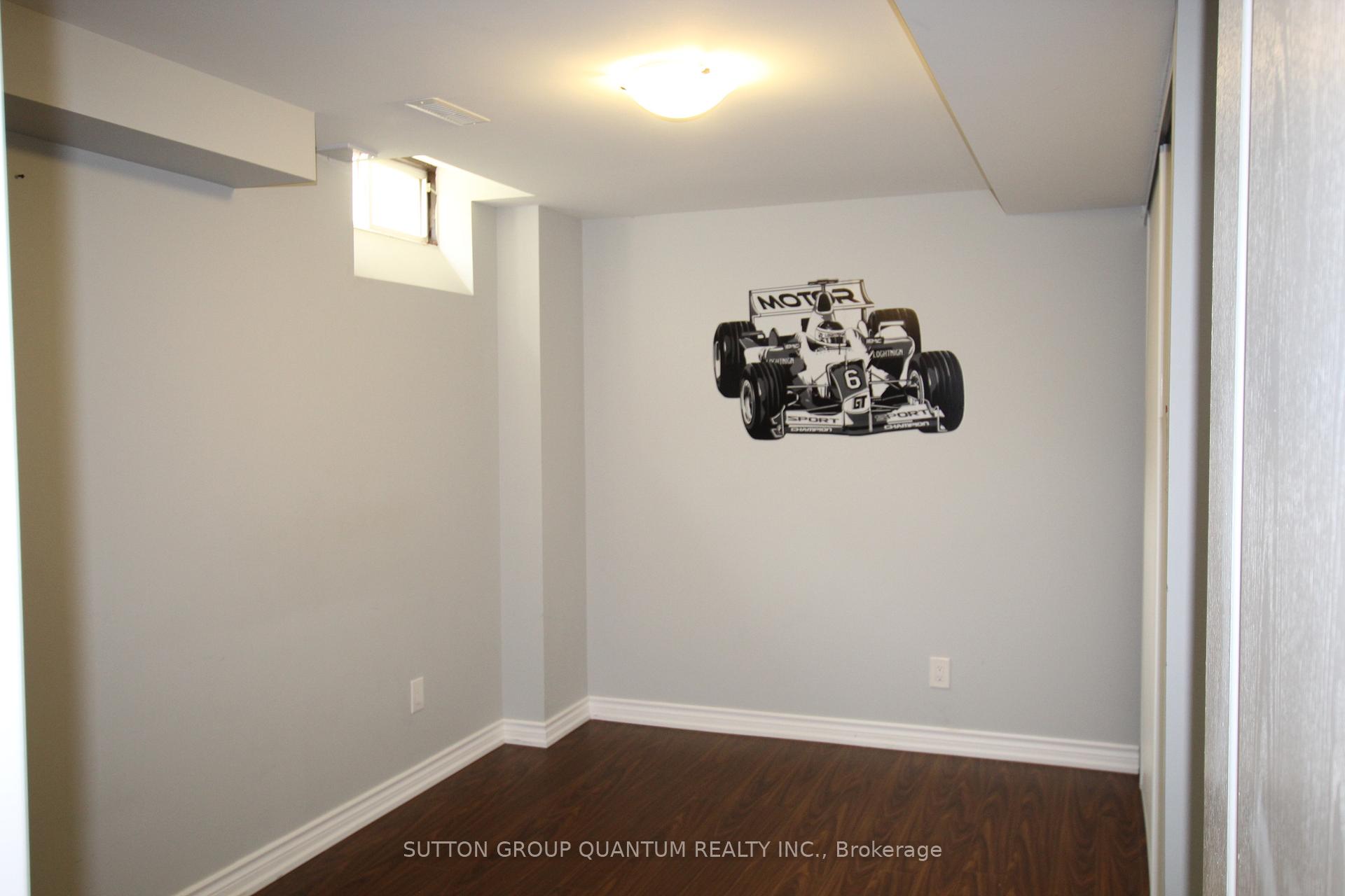 Photo 13 of 51 Springhurst Avenue, Brampton, Fletcher's Meadow — HOMEH