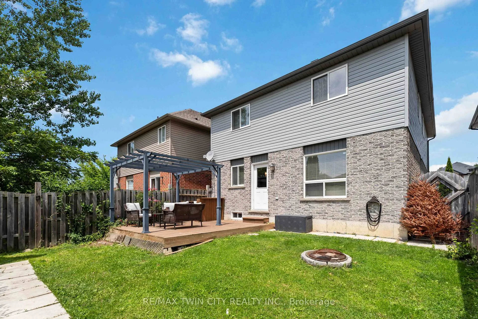 Photo 31 of 12 Avatar Place, Hamilton, Mount Hope — HOMEH