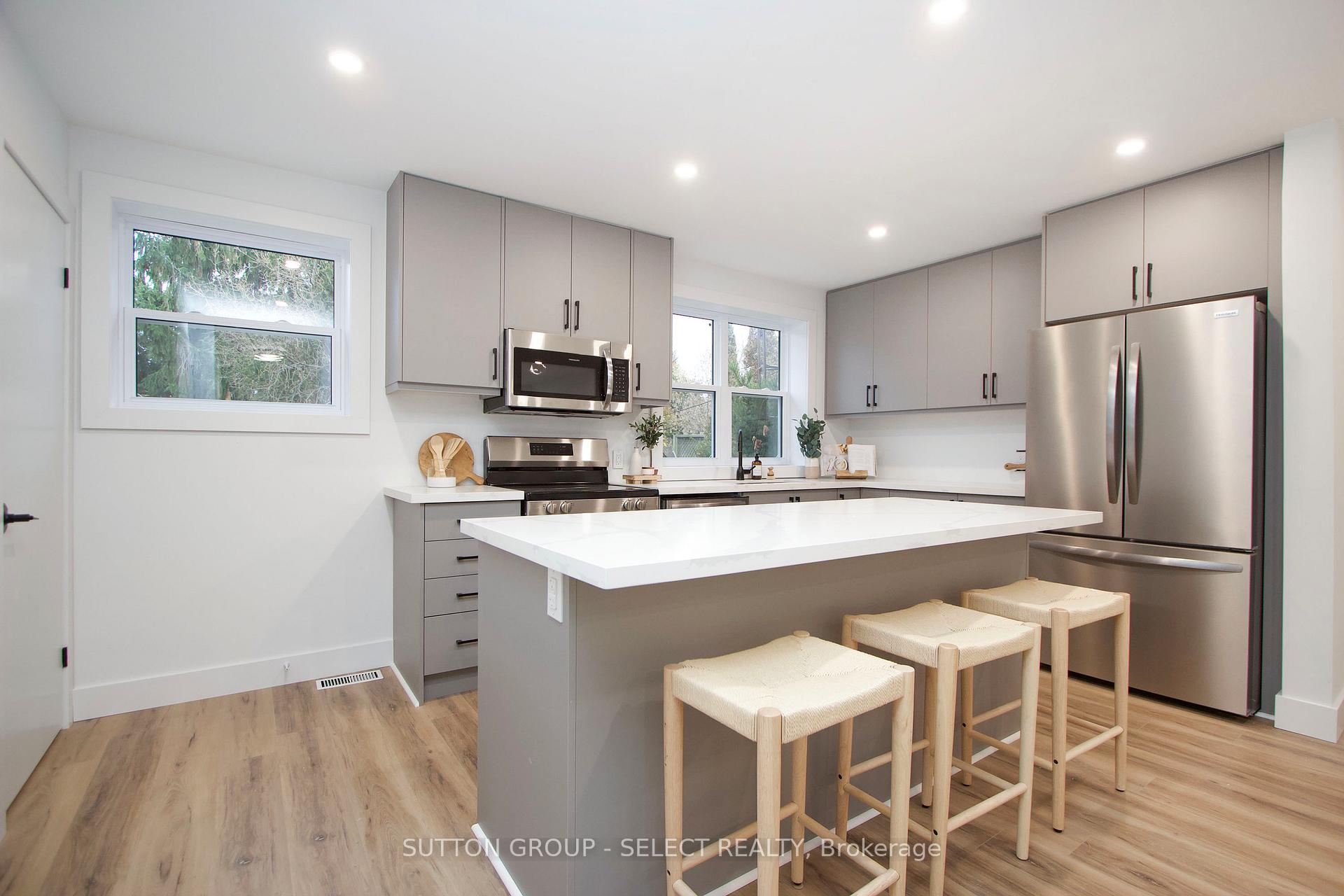 Photo 10 of 541 Monteith Avenue, Oshawa, Lakeview — HOMEH