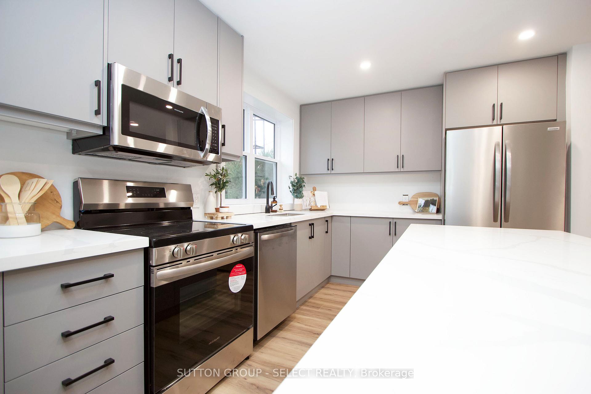 Photo 11 of 541 Monteith Avenue, Oshawa, Lakeview — HOMEH
