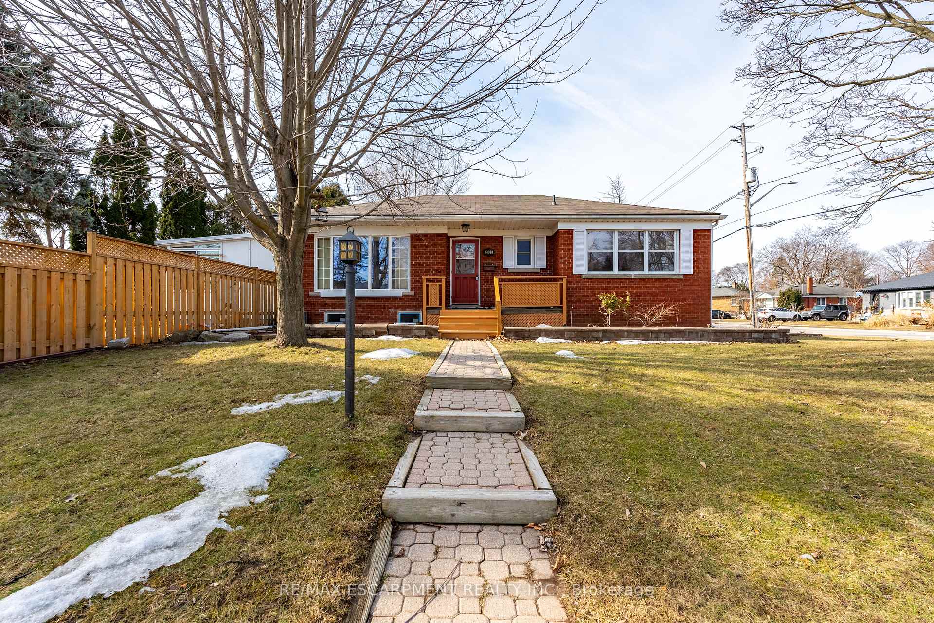 Photo 1 of 2305 Wagner Crescent, Burlington, Brant — HOMEH