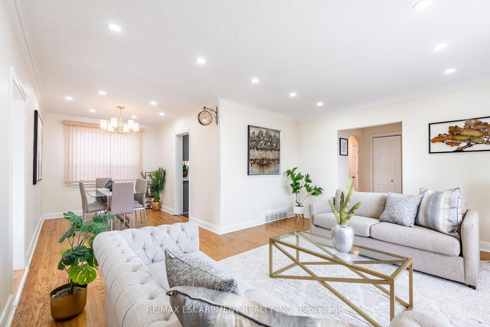 Photo 8 of 2305 Wagner Crescent, Burlington, Brant — HOMEH