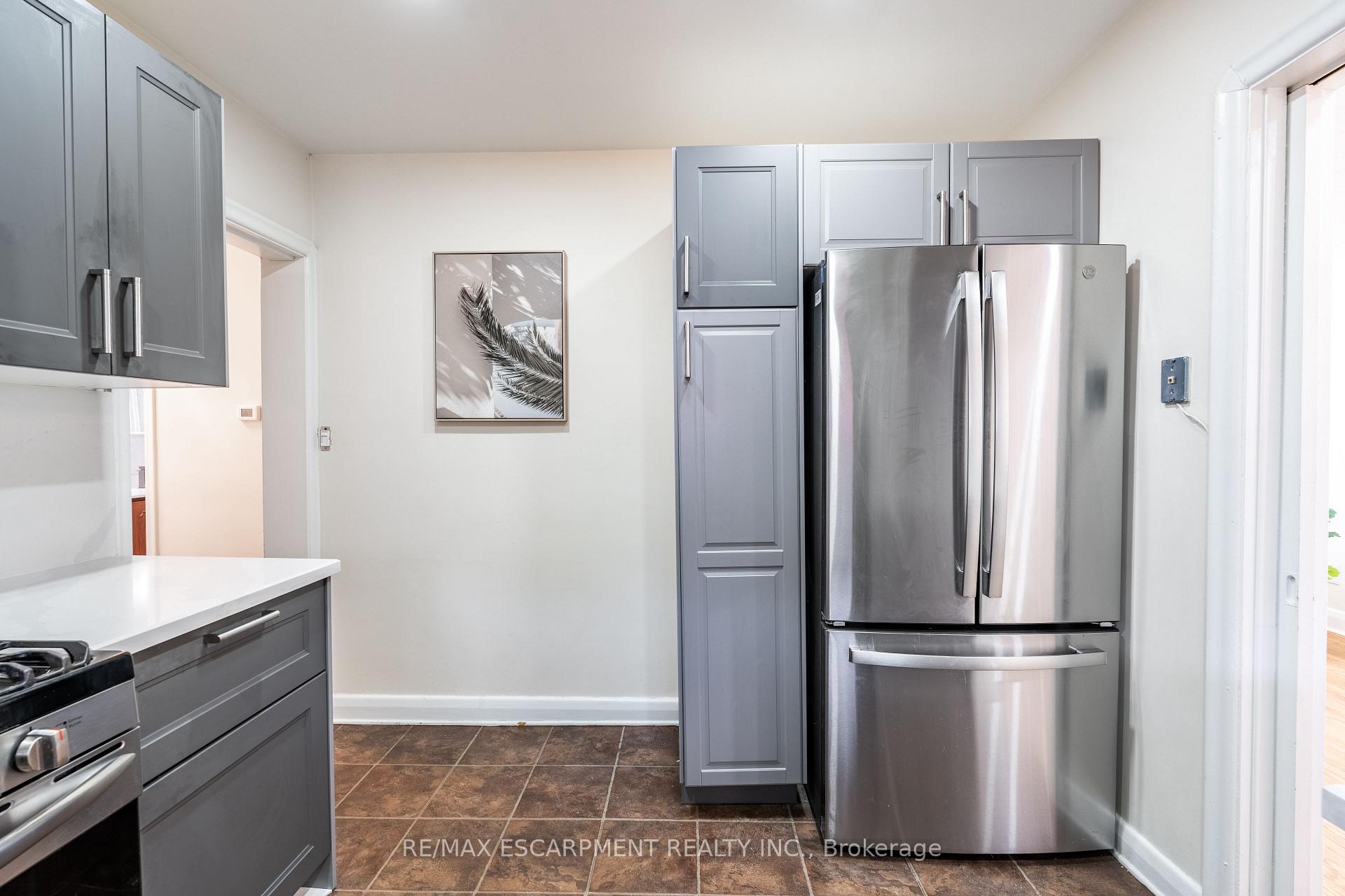 Photo 20 of 2305 Wagner Crescent, Burlington, Brant — HOMEH