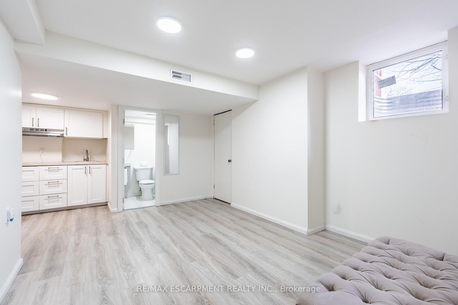 Photo 33 of 2305 Wagner Crescent, Burlington, Brant — HOMEH
