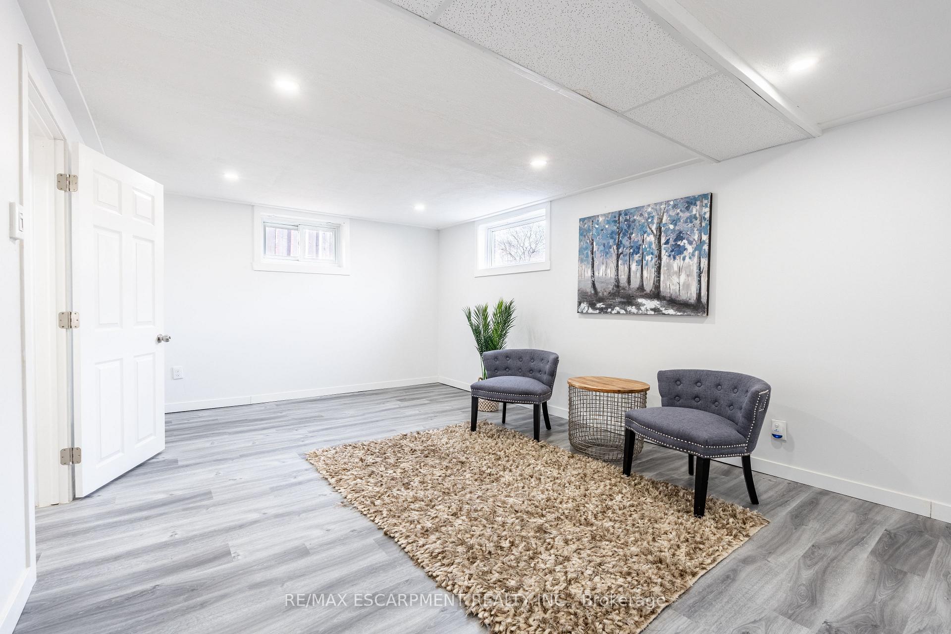 Photo 35 of 2305 Wagner Crescent, Burlington, Brant — HOMEH