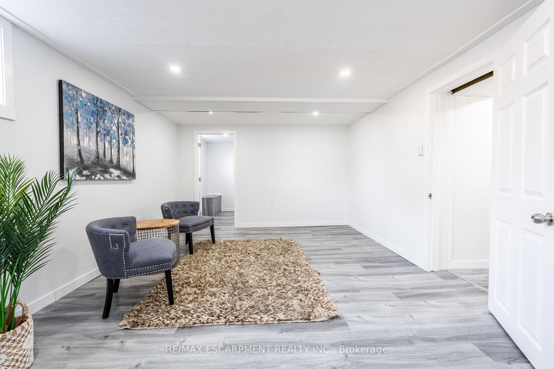 Photo 36 of 2305 Wagner Crescent, Burlington, Brant — HOMEH