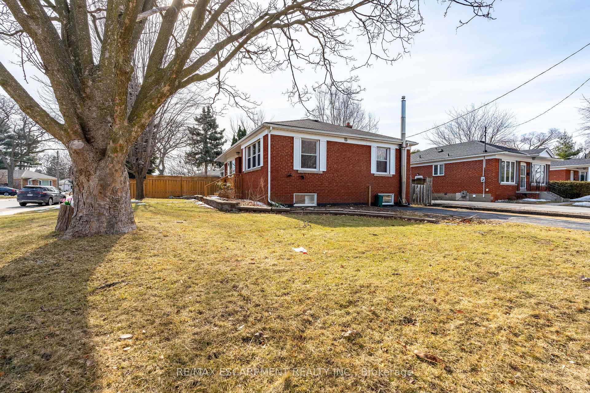 Photo 45 of 2305 Wagner Crescent, Burlington, Brant — HOMEH