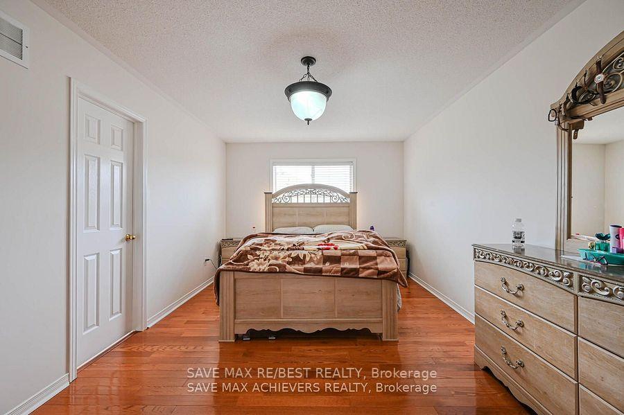 Photo 15 of 21 Riverplace Crescent, Brampton, Bram East — HOMEH