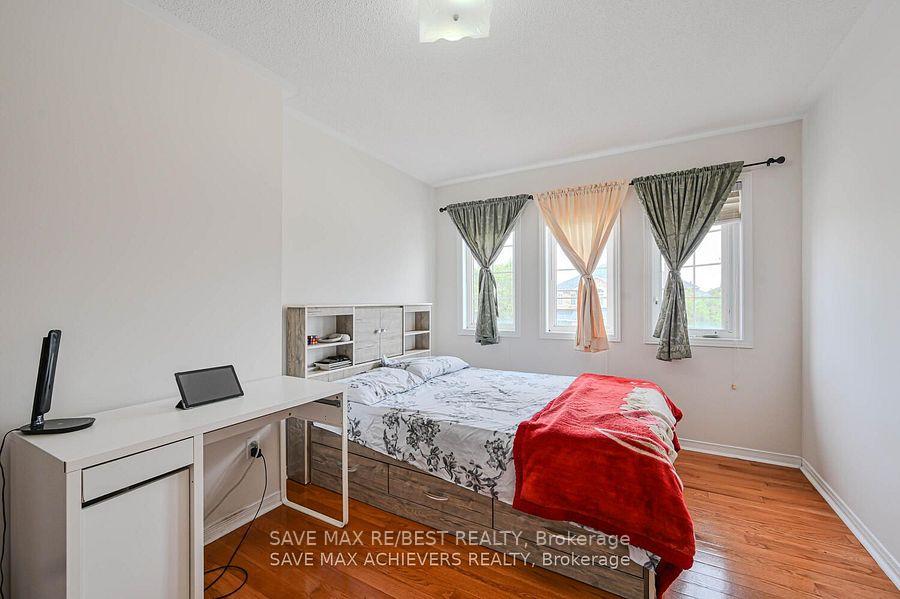 Photo 16 of 21 Riverplace Crescent, Brampton, Bram East — HOMEH