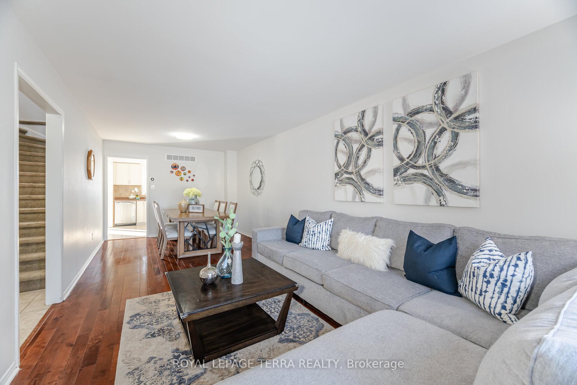 Photo 8 of 57 Carruthers Crescent, Barrie, Grove East — HOMEH