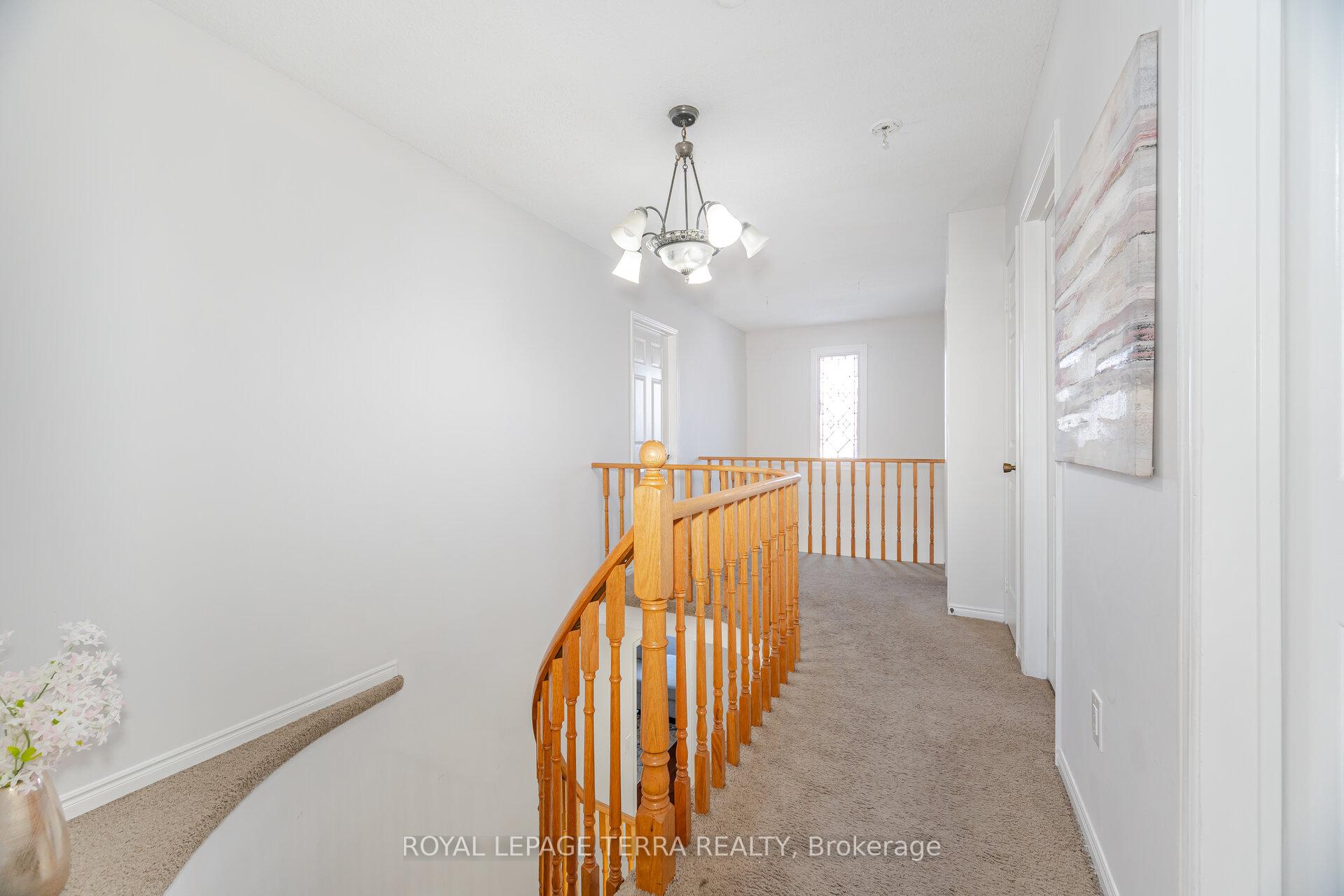 Photo 18 of 57 Carruthers Crescent, Barrie, Grove East — HOMEH