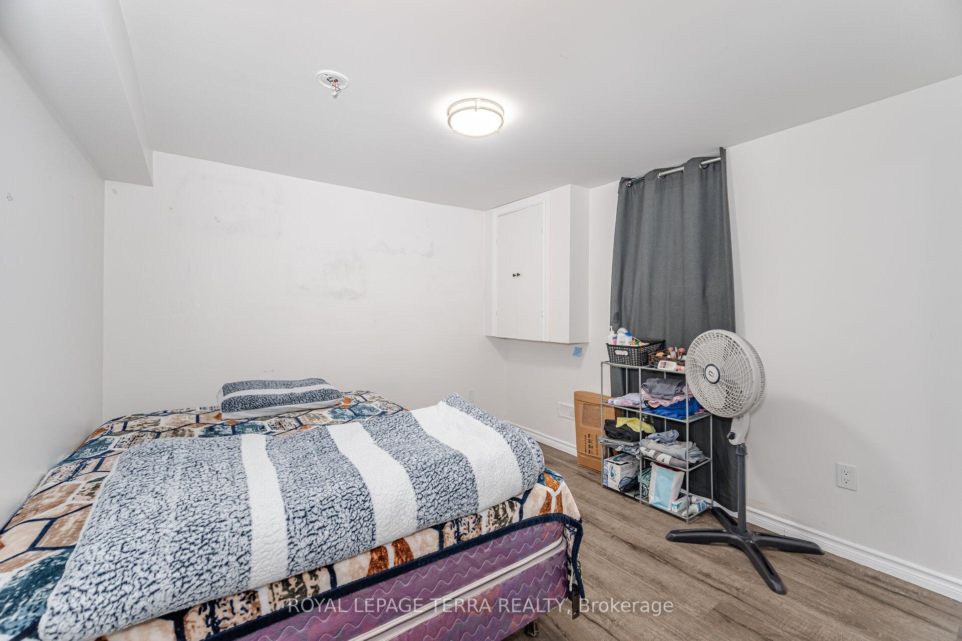 Photo 43 of 57 Carruthers Crescent, Barrie, Grove East — HOMEH
