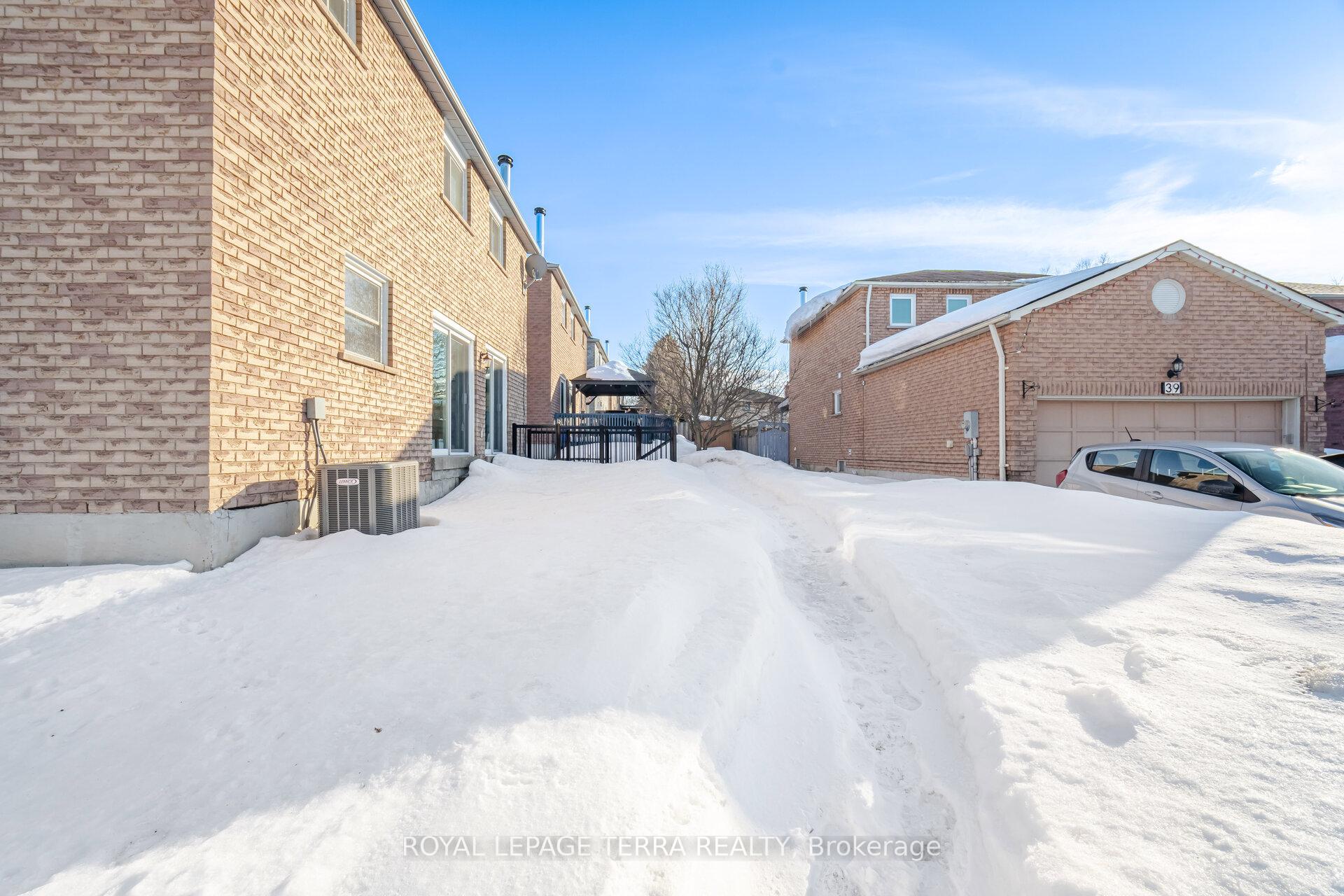 Photo 49 of 57 Carruthers Crescent, Barrie, Grove East — HOMEH
