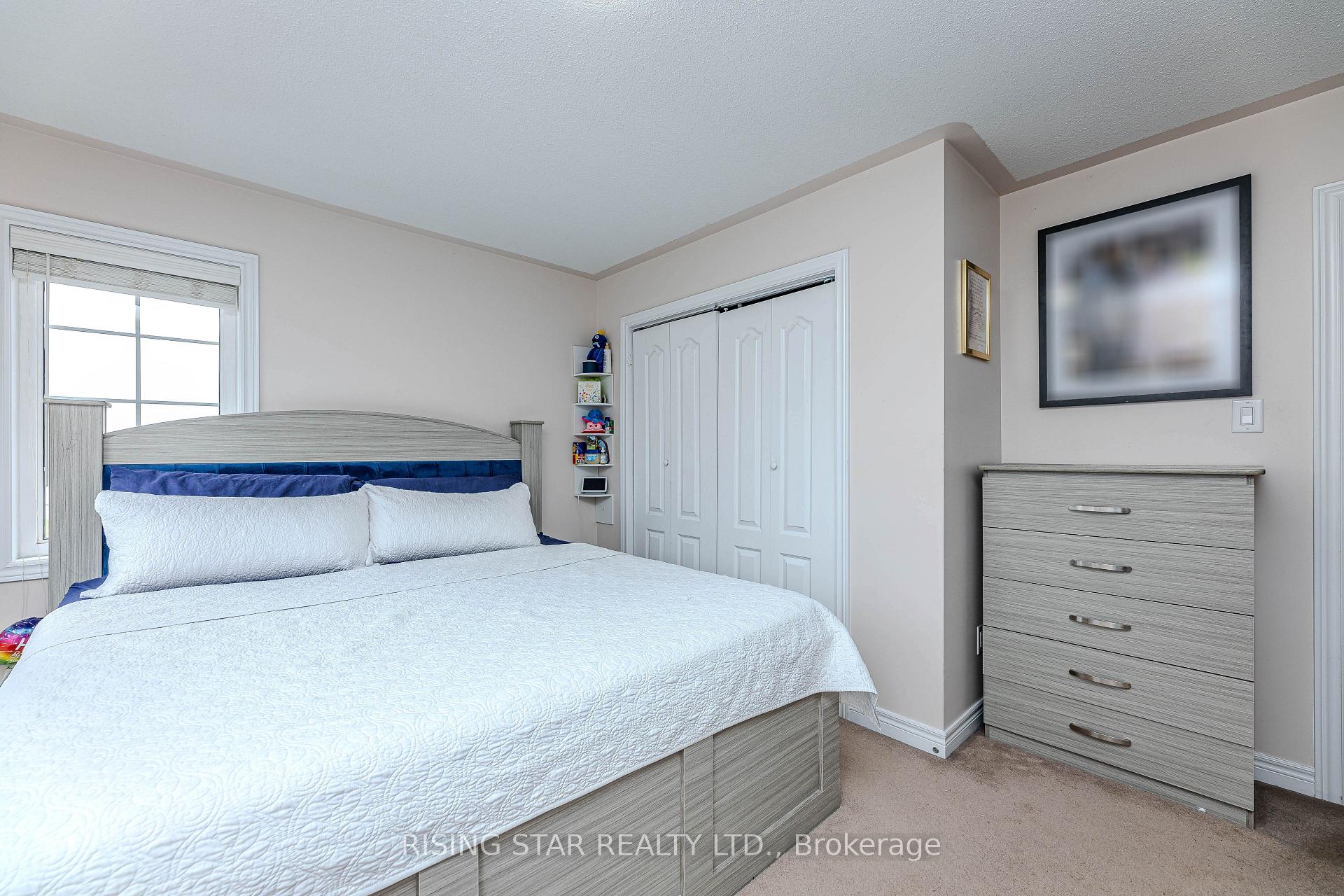 Photo 23 of 105 Naperton Drive, Brampton, Sandringham-Wellington — HOMEH