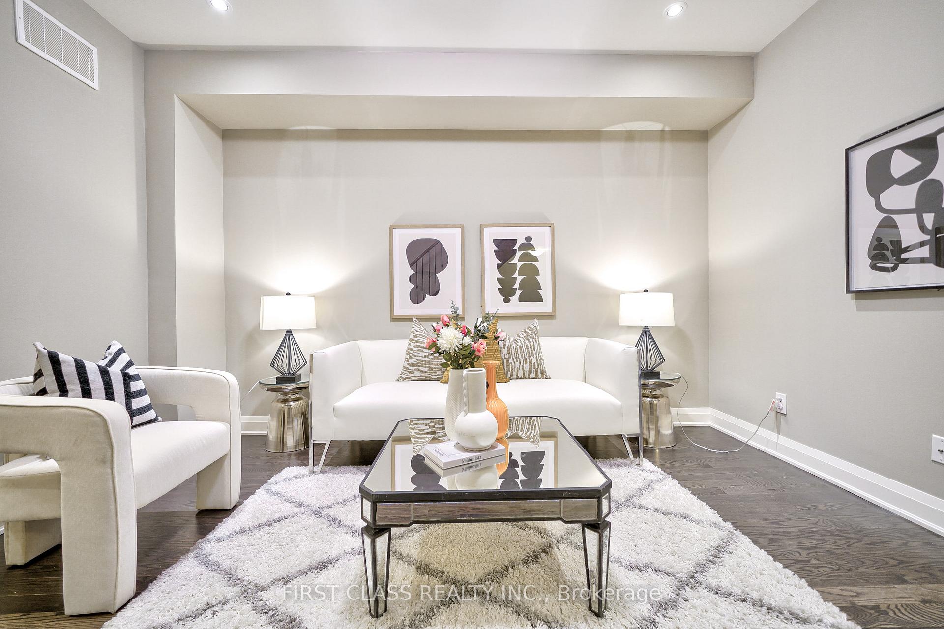 Photo 6 of 16 Dunton Lane, Richmond Hill, Bayview Hill — HOMEH