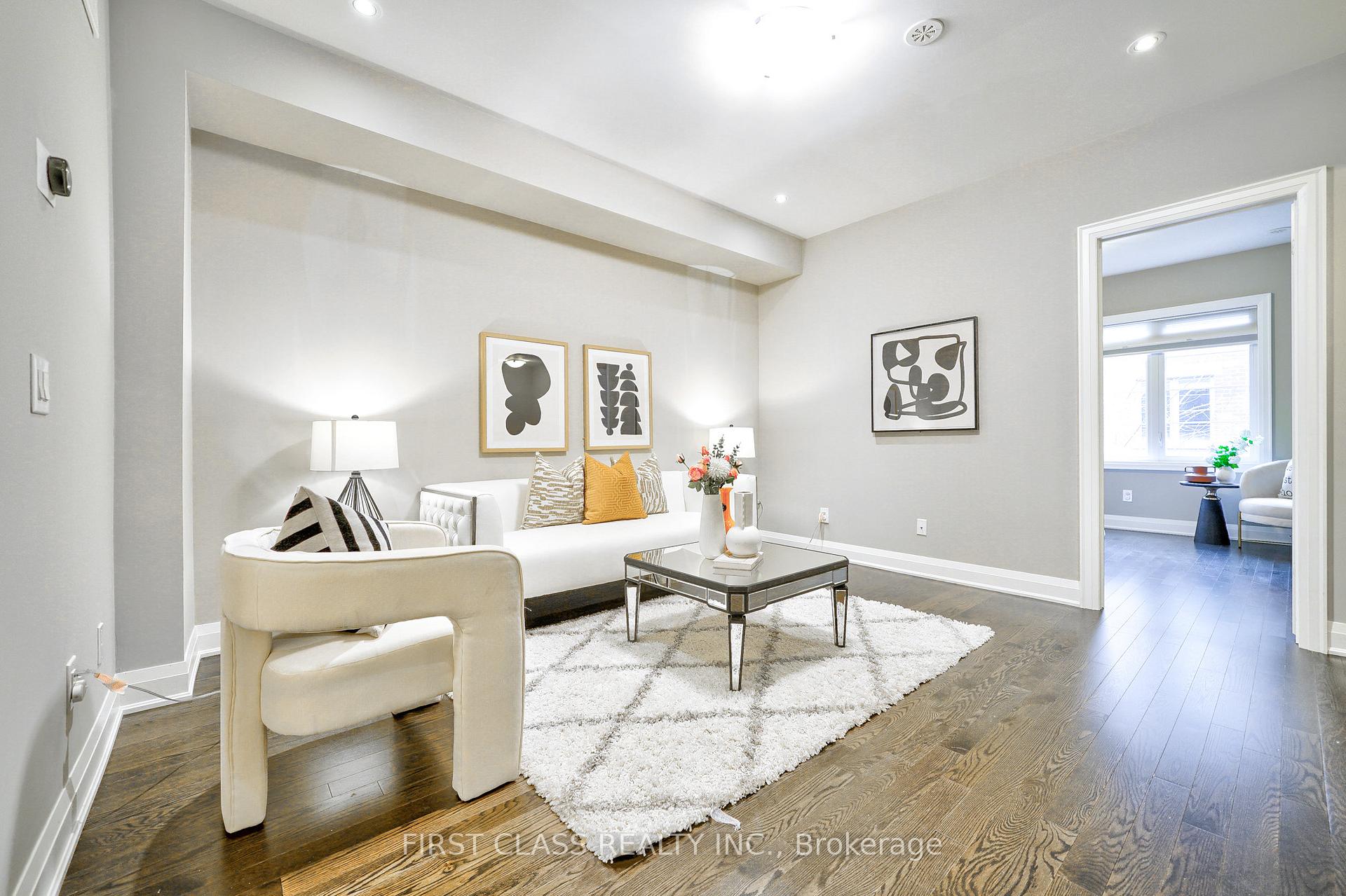 Photo 7 of 16 Dunton Lane, Richmond Hill, Bayview Hill — HOMEH