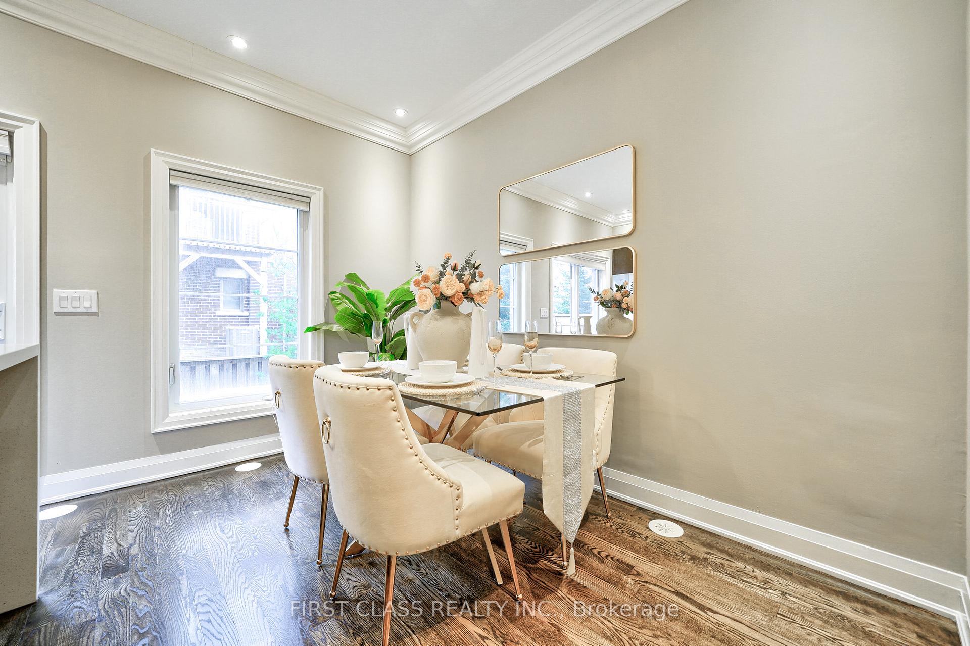 Photo 14 of 16 Dunton Lane, Richmond Hill, Bayview Hill — HOMEH