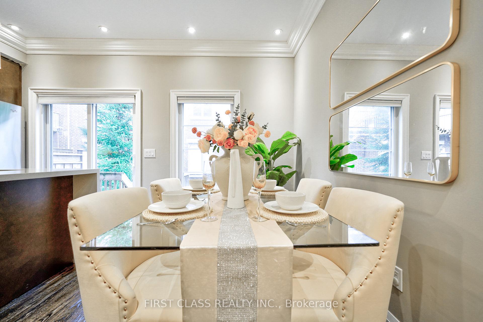 Photo 15 of 16 Dunton Lane, Richmond Hill, Bayview Hill — HOMEH