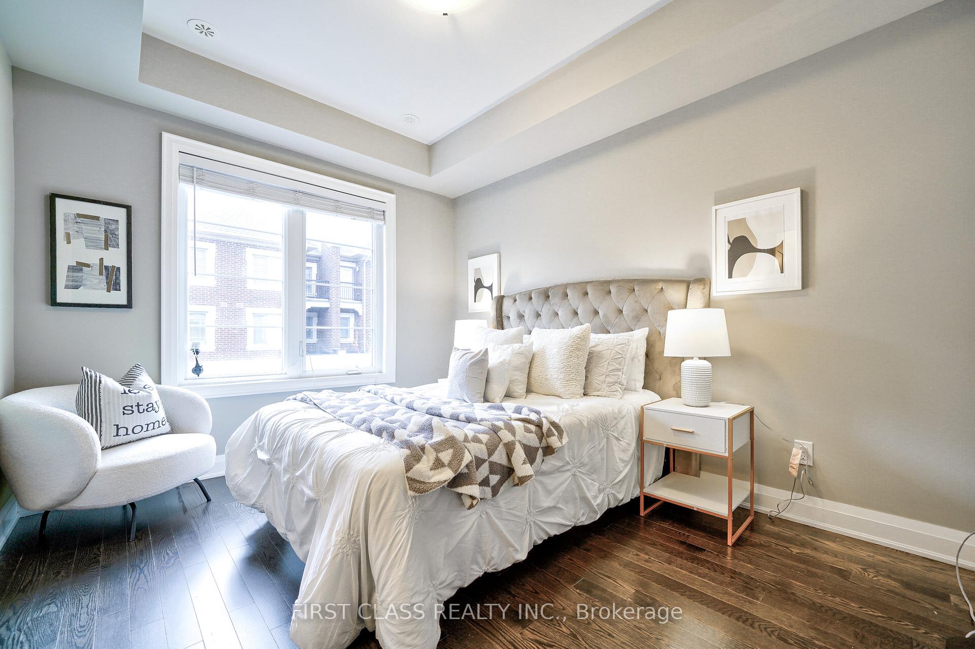 Photo 19 of 16 Dunton Lane, Richmond Hill, Bayview Hill — HOMEH