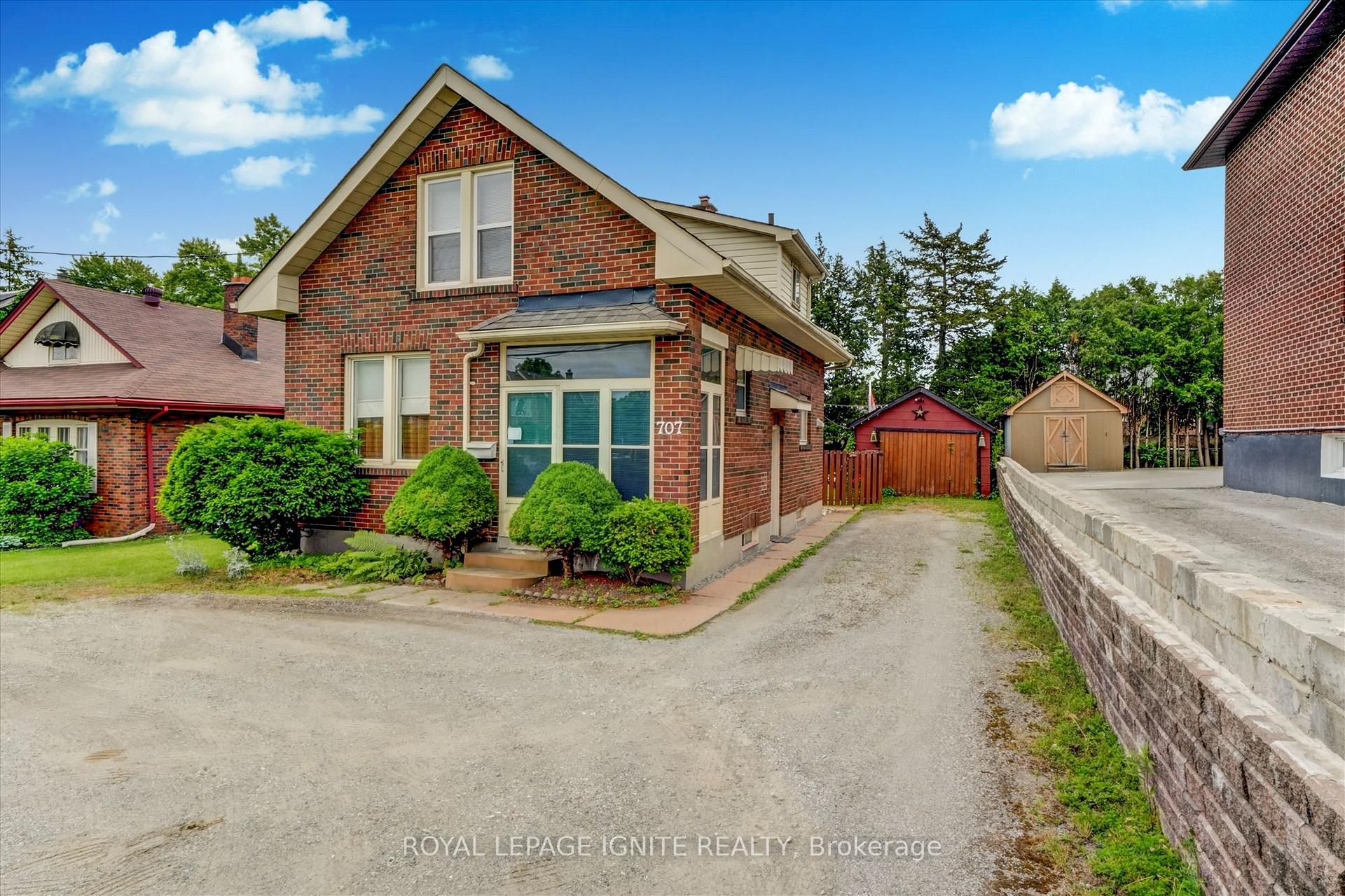 Photo 2 of 707 King Street W, Oshawa, Vanier — HOMEH