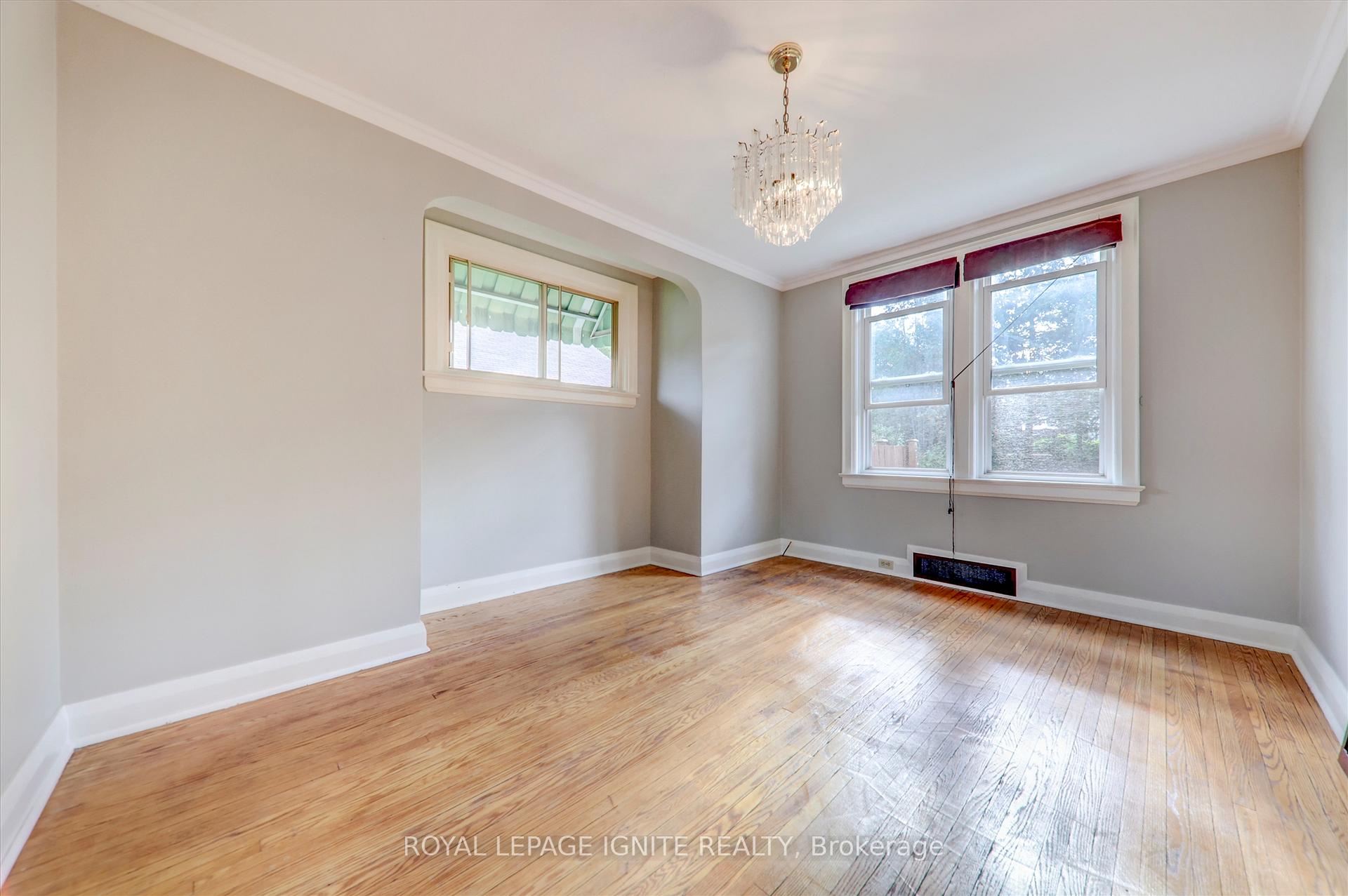 Photo 10 of 707 King Street W, Oshawa, Vanier — HOMEH