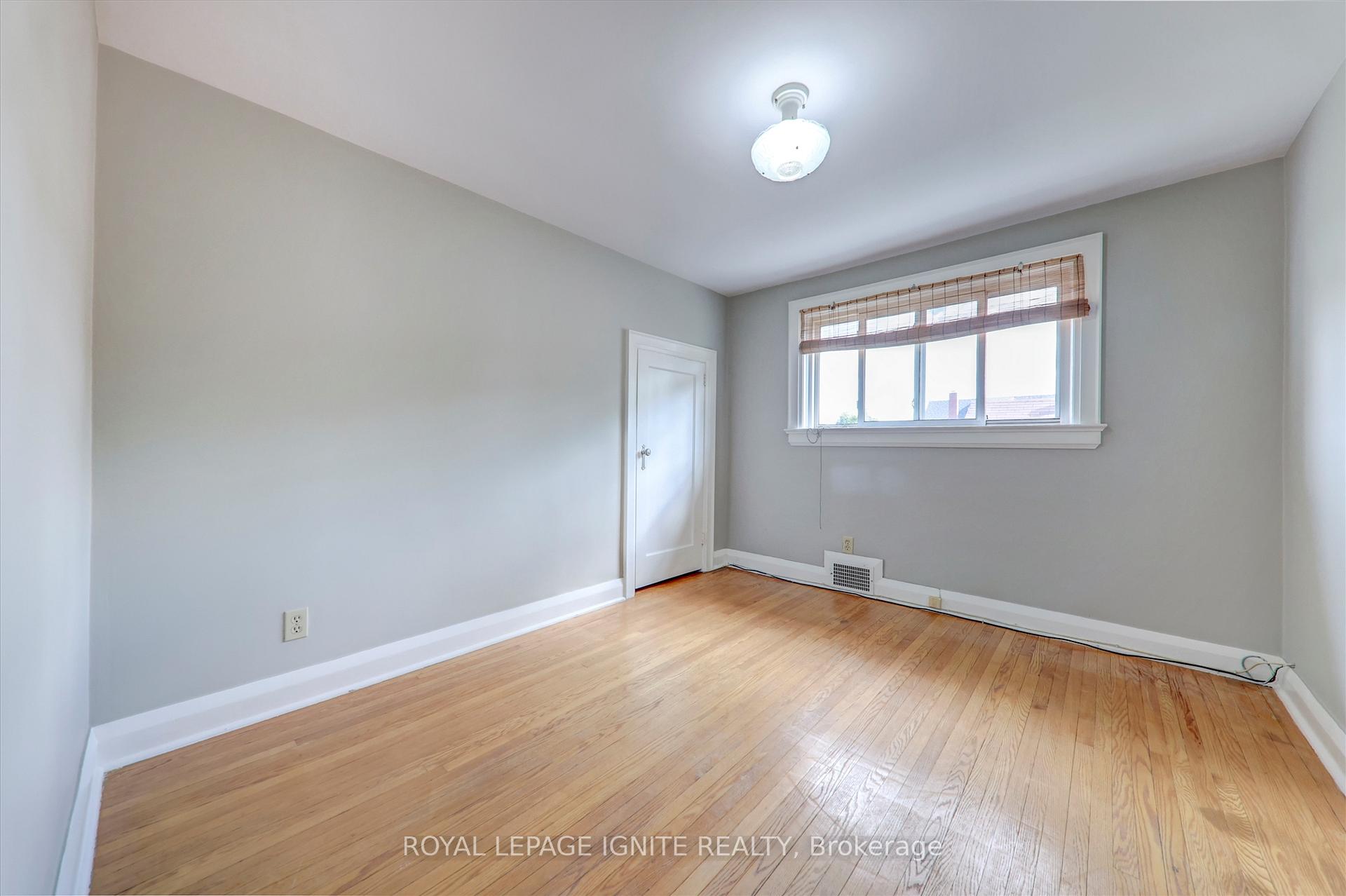 Photo 20 of 707 King Street W, Oshawa, Vanier — HOMEH