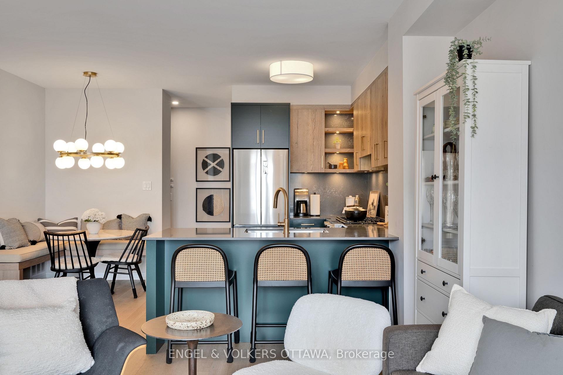 Photo 10 of 1190 Chapman Mills Drive, Ottawa, Barrhaven - Heritage Park — HOMEH
