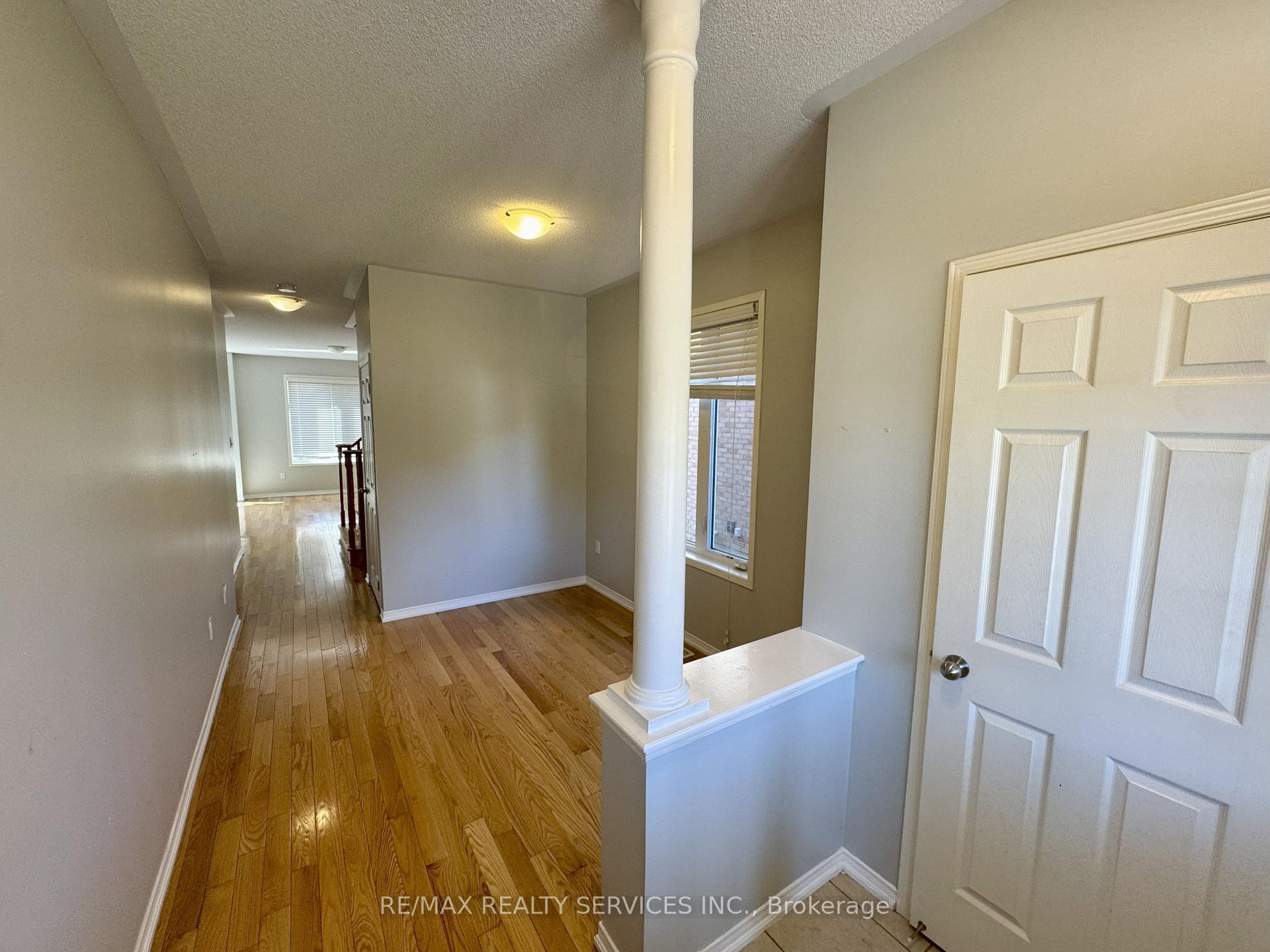 Photo 4 of 12 Sussexvale Drive, Brampton, Sandringham-Wellington — HOMEH