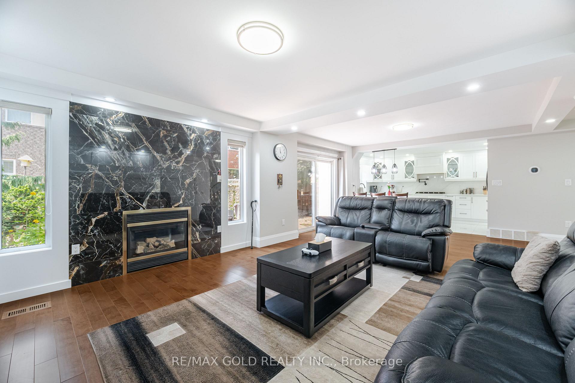 Photo 44 of 8 Foxmere Road, Brampton, Fletcher's Meadow — HOMEH